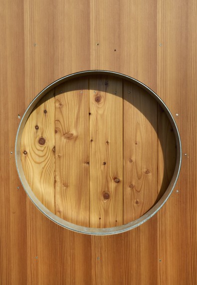 DETAIL KULATÉHO OKNA